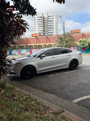 FORD FUSION 2.0 TITANIUM FWD 16V GASOLINA 4P AUTOMÁTICO FORD FUSION 2.0 TITANIUM FWD 16V GASOLINA 4P AUTOMÁTICO